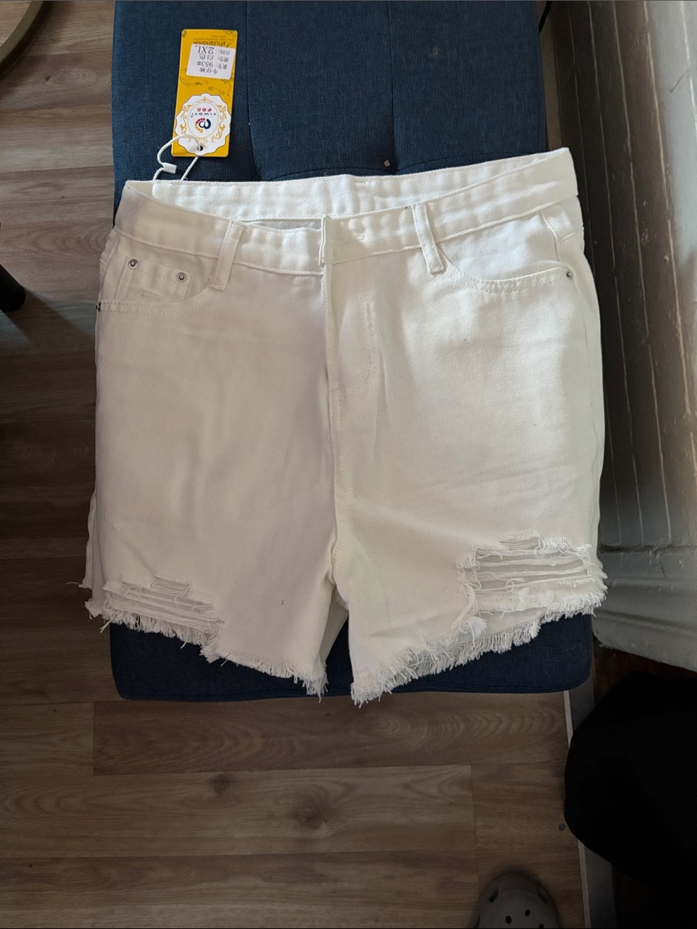 White Denim Frayed Hem Women's Shorts